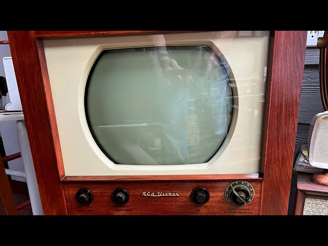 1950 RCA 12” TV Restoration Part 2. FINISHING UP ! - YouTube
