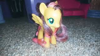 gothlight rockle: we're emo!!!!! Wealth