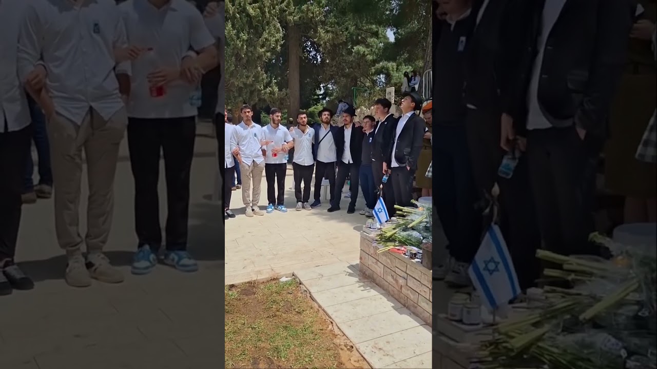 Singing by the Tombs of Israel's Fallen Heroes Vid:SaraHeiney