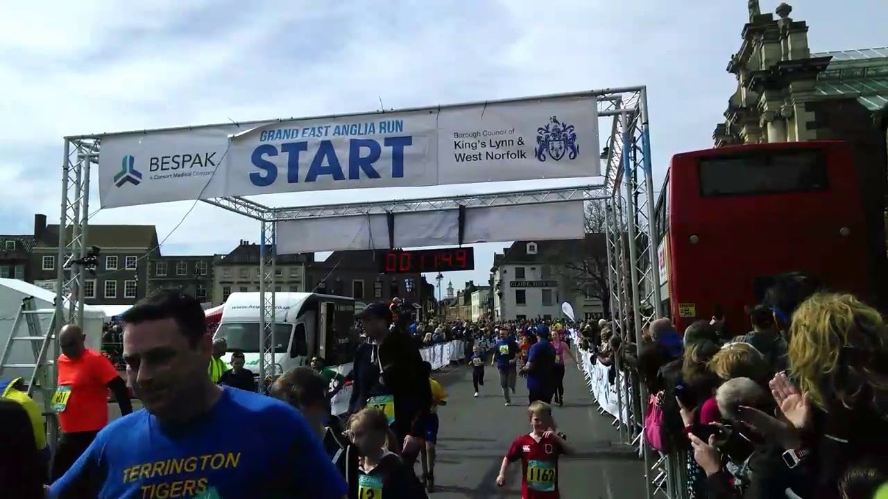 Grand East Anglia Run (GEAR) 2016 10K AND MINIGEAR LIVE FEED YouTube