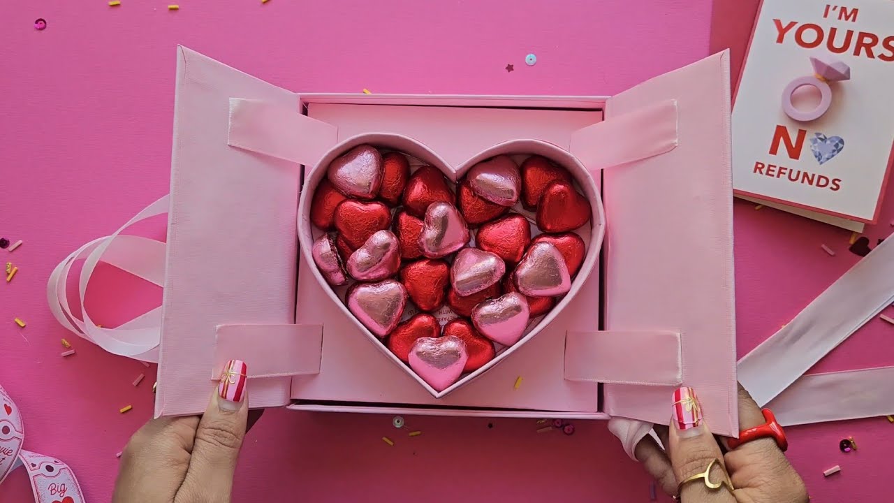 CAJA CORAZÓN ❤️ SUBE y BAJA para SAN VALENTIN 😍 | Baby Cholita