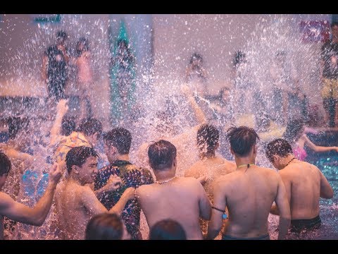 Video [HN] POOL PARTY 