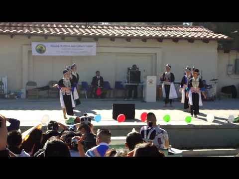 Banning Hmong New Year 2009 Dancing