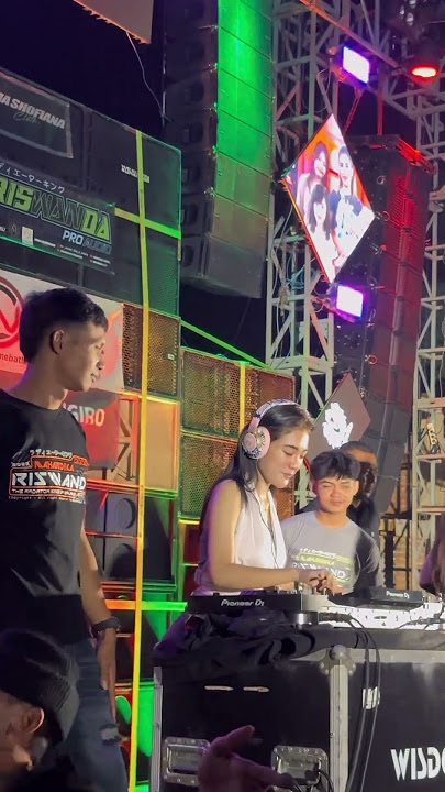 DJ Dela poys bersama Riswanda Mahardika #delapoys #riswandaaudio #riswanda #riswandamahardika