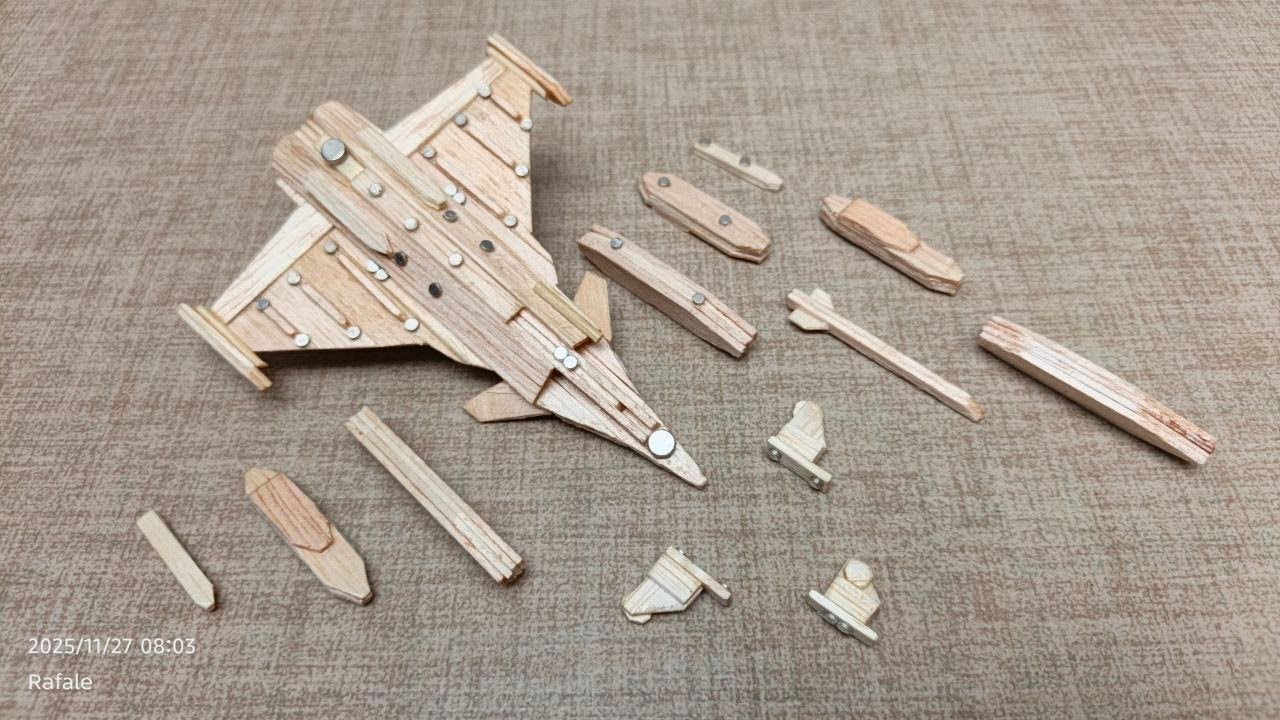 Rafale  (01) (extra full weapon load) - pesawat stik es - stick ice plane