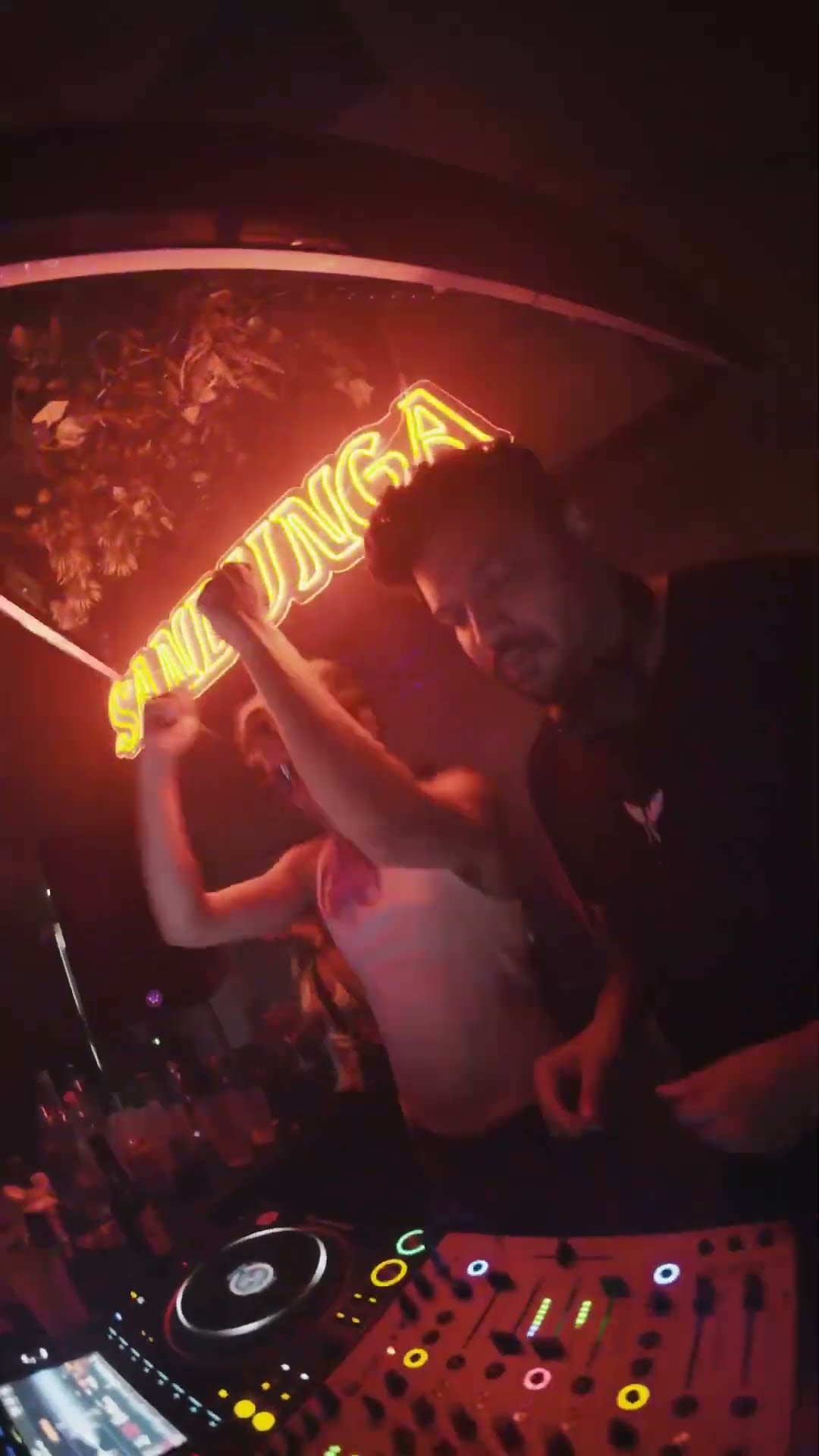 新品MIXCD DJ SHU-G Honey Drippin DJ Spinz Presents: The Drip Mixtape Hosted by DJ Spinz