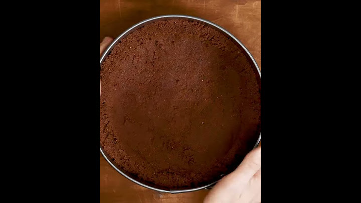 Crostata foresta nera ai Pan di Stelle senza cottura