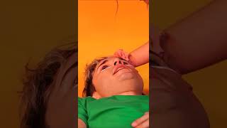 Luna Faz Respiração Boca A Boca No Roni