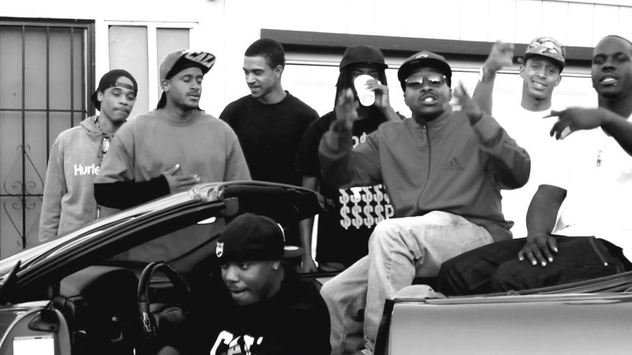 Guarda WOON - "NEW DAY" OFFICIAL MUSIC VIDEO ft. SIX & K FRESH Directed by Natho and Flossalini su YouTube Guarda WOON - "NEW DAY" OFFICIAL MUSIC VIDEO ft. SIX & K FRESH Directed by Natho and Flossalini su YouTube