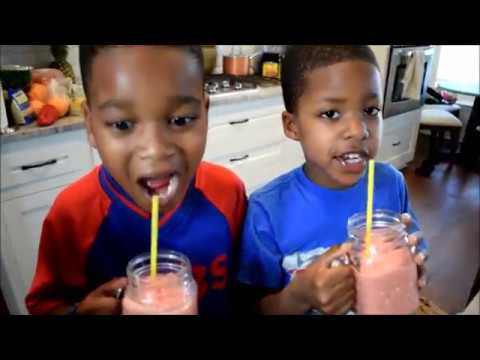 How to make an easy Smoothie | by my Five year old