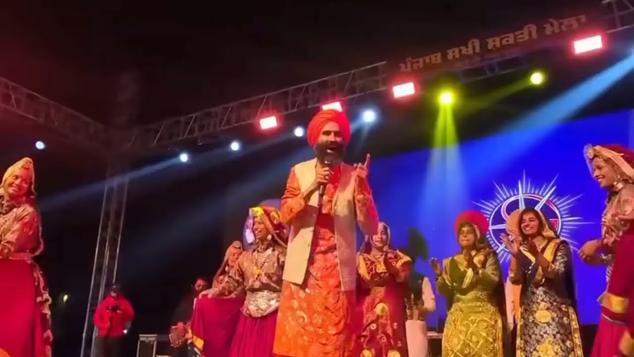 Mast Bana Denge Biba | Kanwar Grewal | Live Stage Program | Punjabi Live Performance