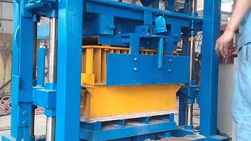 QT40 2 semi automatic brick making machine