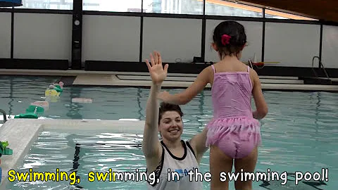 Step 1: Enter & Exit the Water Safely | Learn How to Swim with AquaMobile - DayDayNews