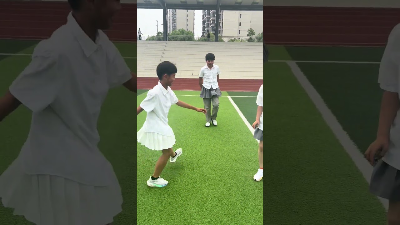 [Skirt] Ep 81: Boys wear skirts instead of girls when taking pictures