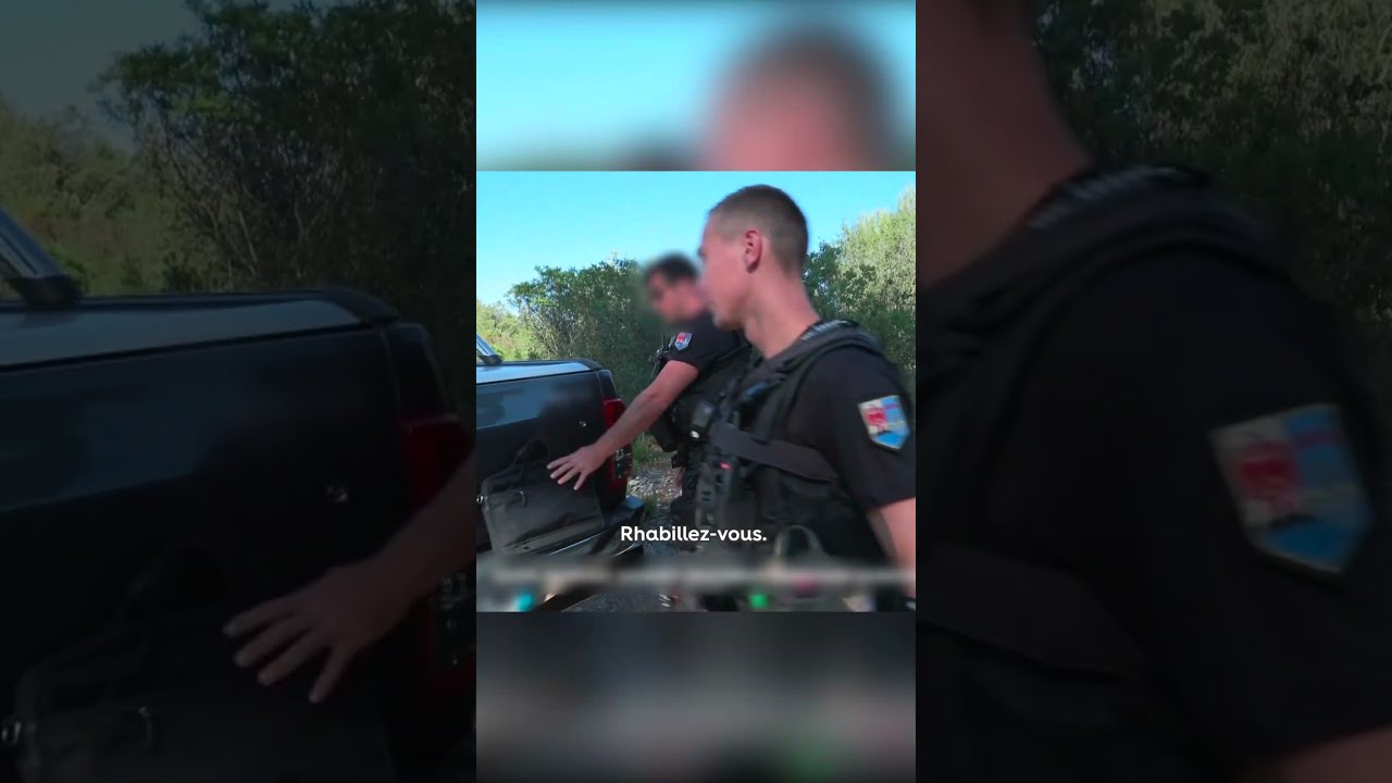Des jumelles prostituées prises en flagrant délit !
