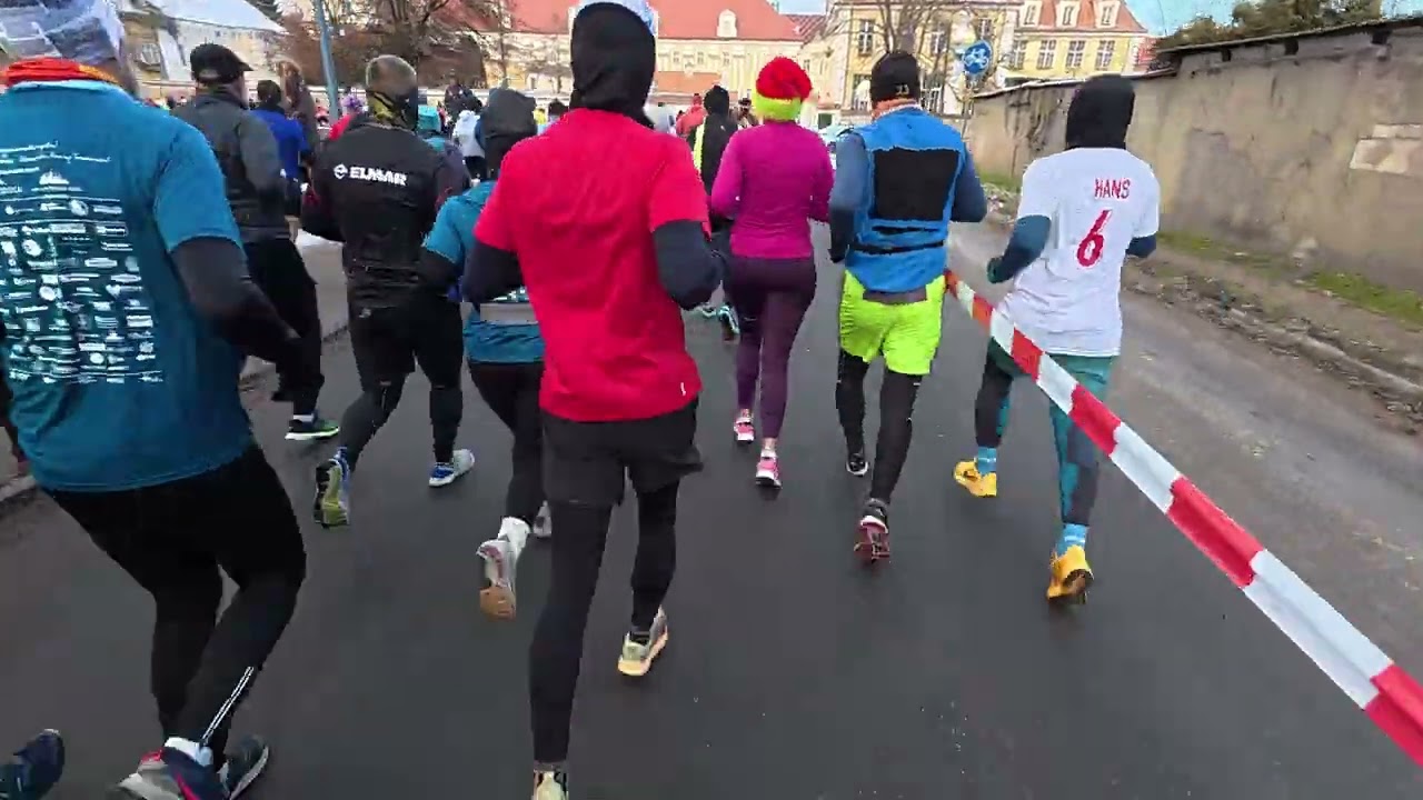 41 Uliczny Bieg Sylwestrowy Trzebnica 2025 - relacja z trasy.