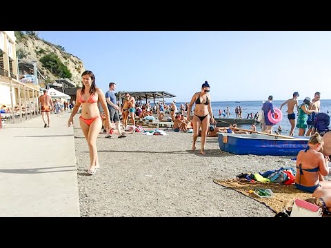 Video: Summer In The City: The Best Beaches And Swimming Pools In Moscow