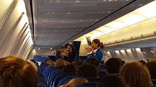 KLM  Safety Demo LHR to AMS