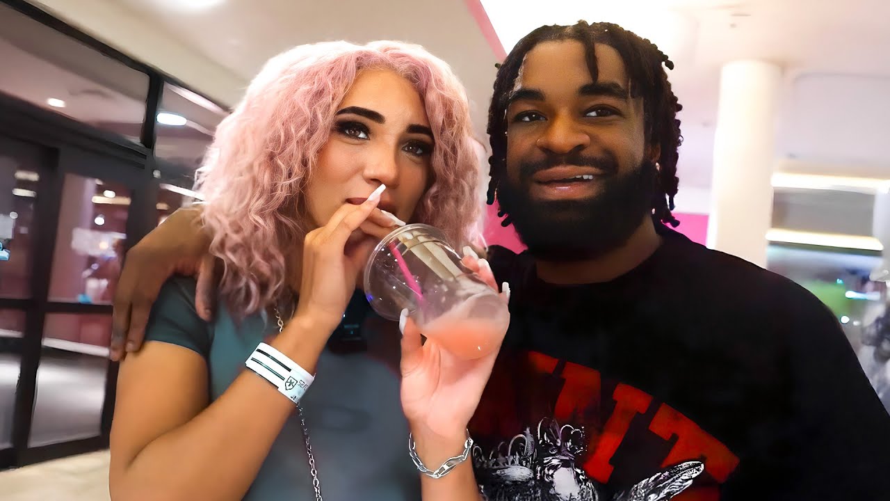 24 Hours In Vegas With Camryn Lavine..