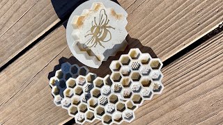 Honeycomb Resin Coasters //  DIY Fabulous Gift Idea