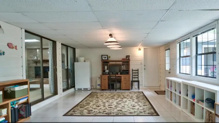 1969 Charlais St | Julie Cosper