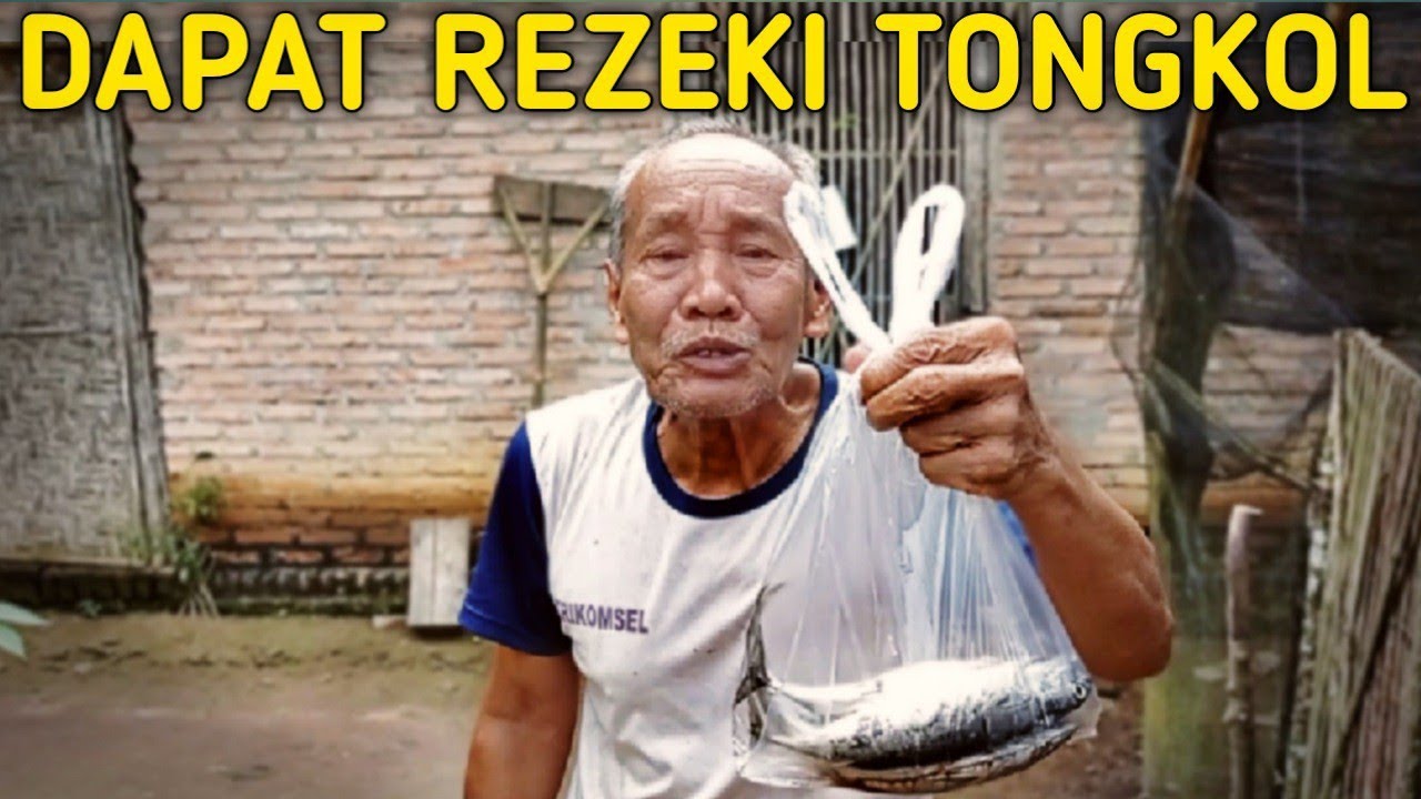 MBAH SUROJO MAKAN NASI BAKAR TONGKOL SWIR GRATIS