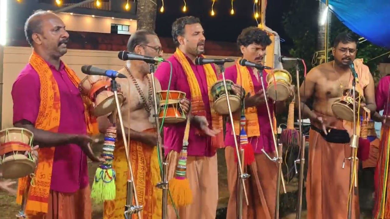 നീല നീല നീല മലയിൽ സ്വാമിയേ 