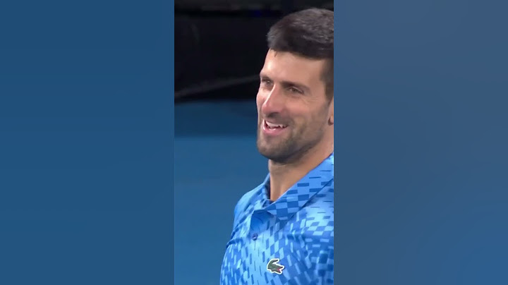 Novak Djokovic had the crowd laughing with his response to a heckler 🤫😂 #AustralianOpen