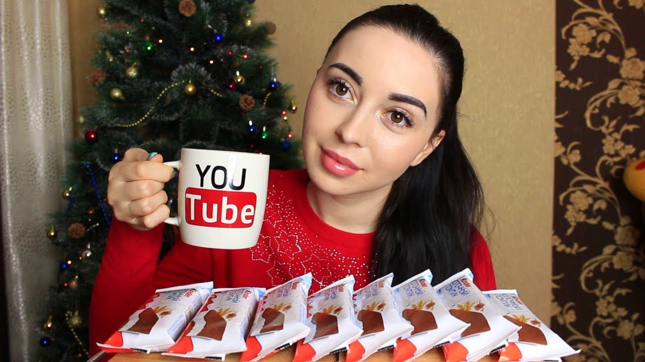 СЛАДКИЙ МУКБАНК С KINDER / СЪЕЛА ВСЕ Ayka Emilly