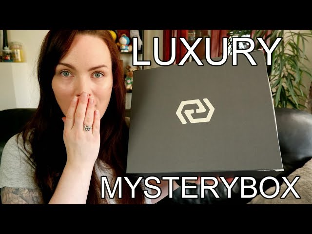 DESIGNER MYSTERY BOX UNBOXING - What will I get, and will it fit?? HEAT BOX  