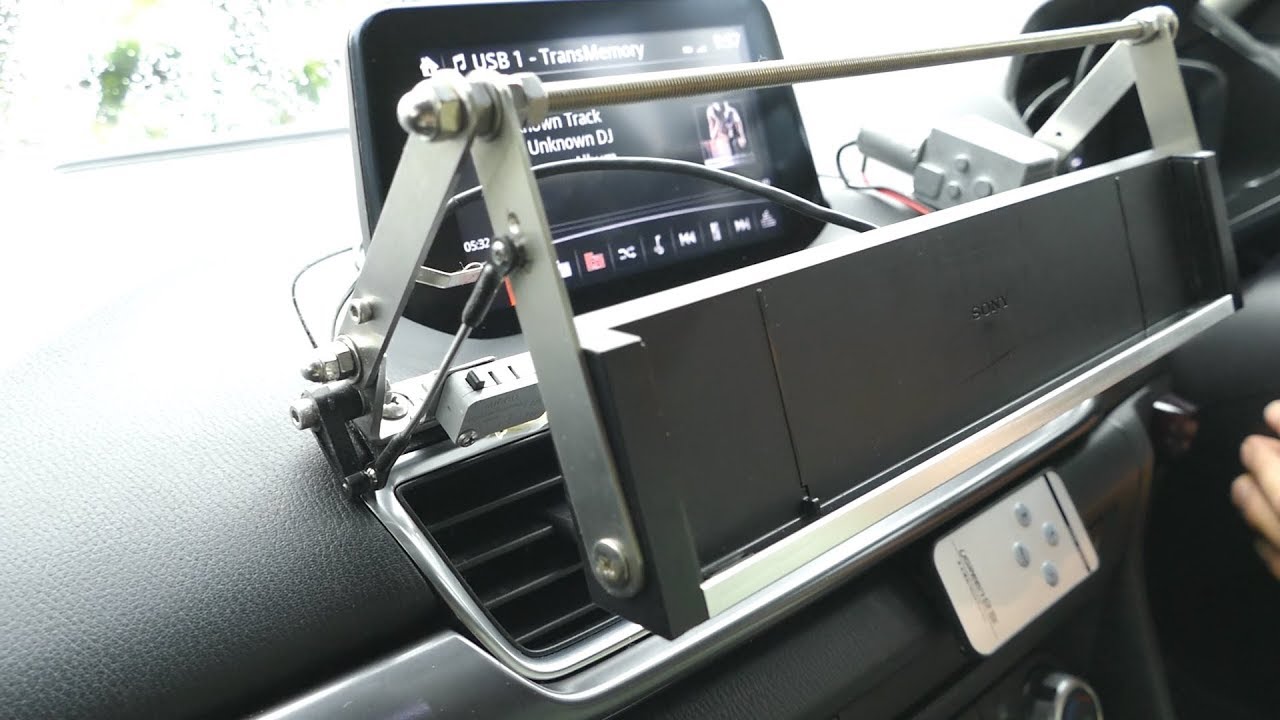 車載モニター オンダッシュ 電動up Down タブレットホルダー バック時 自動ダウン構造 アクセラ Mazda3 Youtube