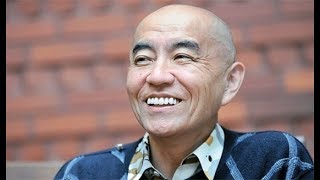 картинка: Александр Динерштейн просит прощения у Такэмии Масаки