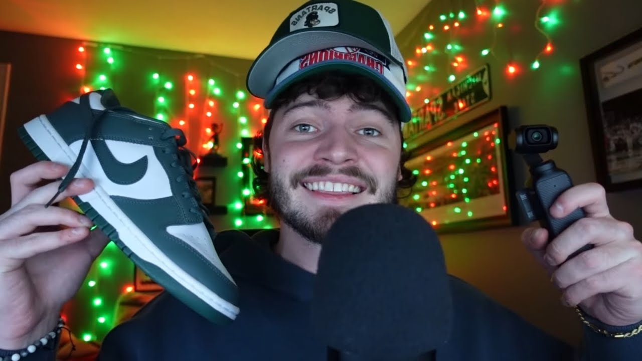 Рождественский ASMR-отдых! (Много постукиваний и звуков рта!)