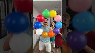 Funny Balloons Challenge with the Family spinning catchballoon shorts prizes
