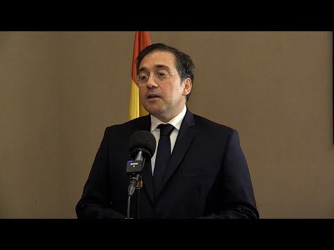 Albares recuerda que no tener buenas relaciones con Marruecos "es lesivo" para los ceutíes