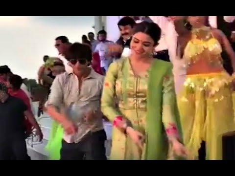 Shahrukh Khan And Anushka Sharma Dance Video - Jab Harry Met Sejal Promotion In Varanasi shahrukh khan house