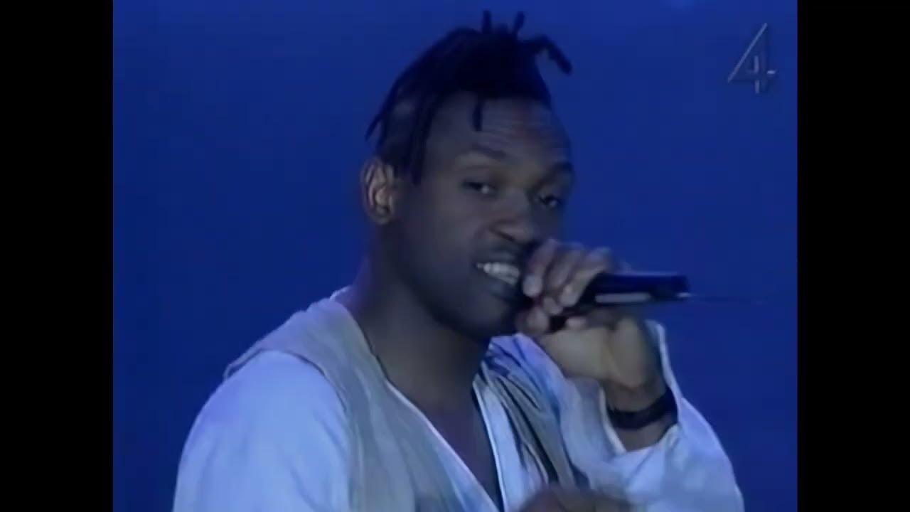 Dr alban рост. Клипы 90 албан. Dr alban клип на острове. Доктор албан 1992. Доктор албан в молодости.