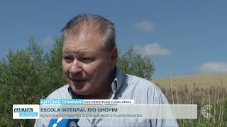 Estudantes plantam árvores nas margens e soltam...