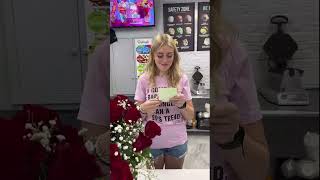 Taylor Swift surprises teenage ice cream shop owner in Pennsylvania with flowers