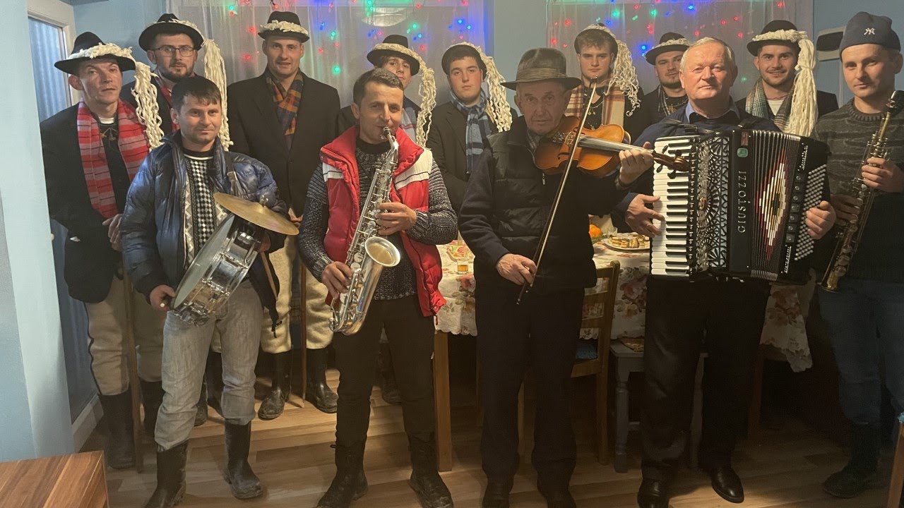 Colindatorii din comuna Mogos, 2022