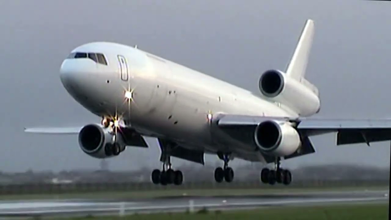 Ostend Airport 2001 : Regulars : RA-82047/LZ-SFN/LX-TLD/UR-82073/N275WA , Ostend Airport