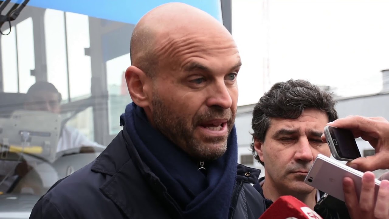 ULTIMOS DETALLLES PARA EL SEGUNDO METROBUS DEL CONURBANO ferrocarril urquiza