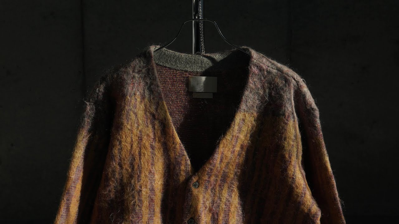 芸術的なグラデーションカーディガン | YOKE - YouTube
