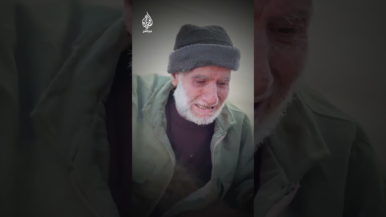 دموع مسن فلسطيني في رفح بعد دمار بيته إثر قصـ.ـف إسرائيلي