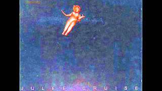 Miniatura de vídeo de "i float alone - julee cruise"