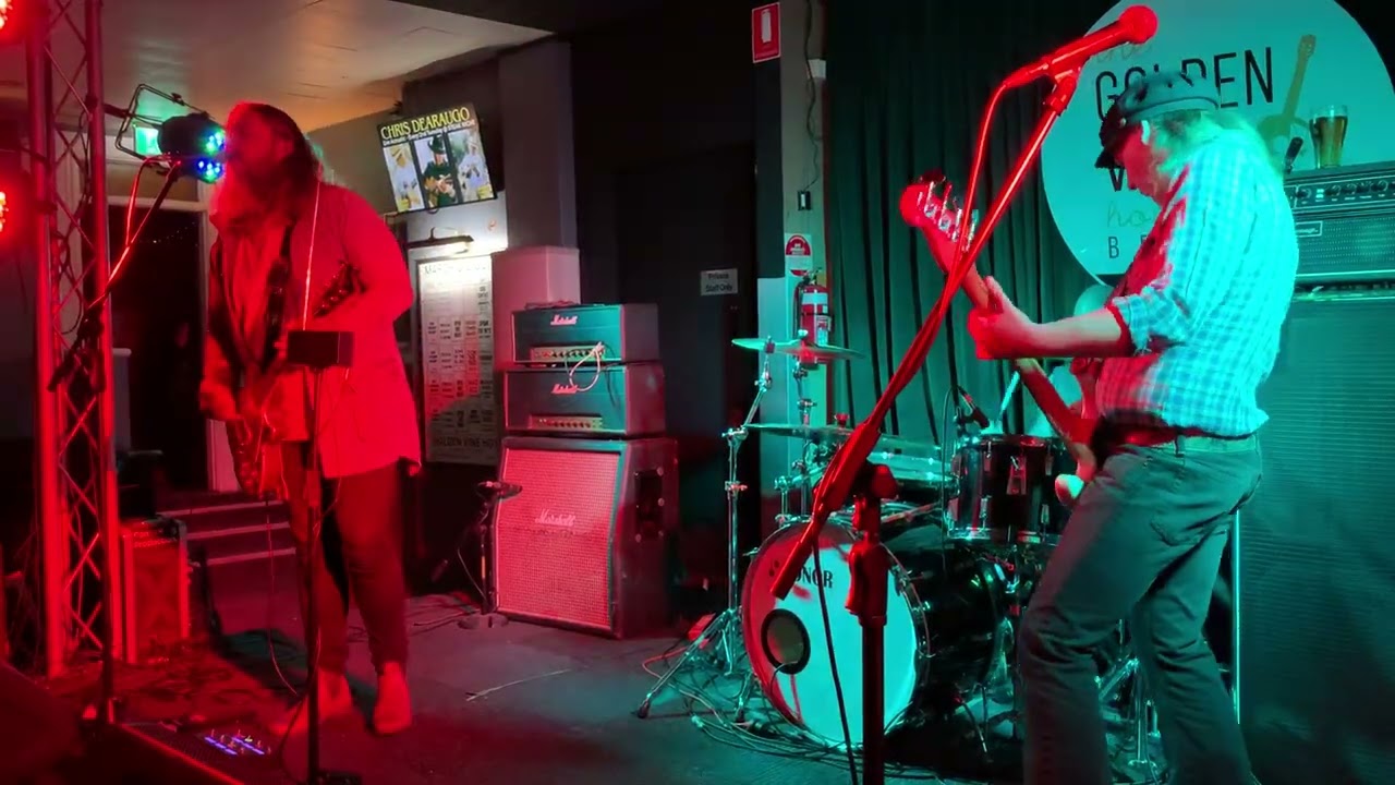 JAY HOWIE TRIO -  Run Me Down  -@Golden Vine Hotel, Bendigo - 22/3/2025