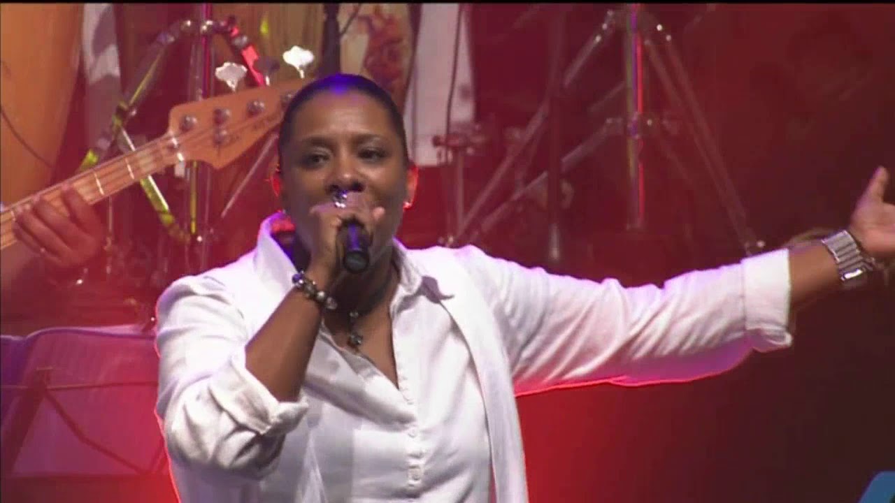 LIVE - J.M HARMONY: LA VI KA KOULÉ KON DLO-A/C: Paulo ALBIN/ Emmanuel GRANIER-Chant: Florence RENARD