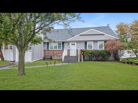 35 Burling Lane, West Islip, NY home video tour