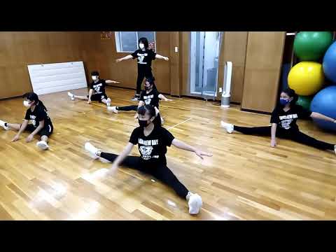 準備体操　柔軟体操　ストレッチ　キッズダンシング金曜日クラス　キッズガーデン武蔵小杉教室　指導　梶原和歌子　2021,10,8