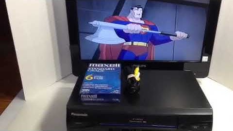 165 Panasonic VCR PV-V4022